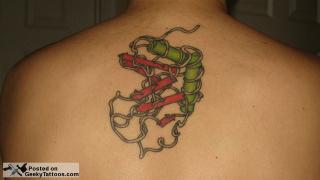 芸術的すぎる？ 「ソニック・ザ・ヘッジホッグ」のタトゥー、ってなんだコレ!?