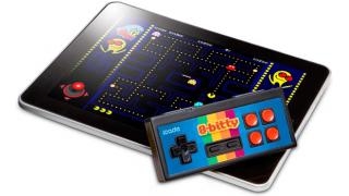スマホゲームに足りないのはコレだったんだよ！ スマホ＆タブレット向けのゲームコントローラー『iCade 8-Bitty』