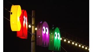 街を一気に8bit風にする空飛ぶパックマン