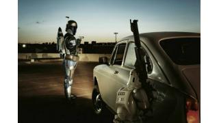 地球の風景に溶け込むスター・ウォーズのキャラクターたちの写真集