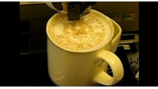 なんという職人キラー...。細かな部分も正確に描いてくれる「ラテ・アート印刷機」