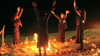 人は繰り返しのある、長い魔法のほうがより信じるらしい