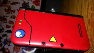 これで見た目も完璧、3DS用「ポケモン図鑑」デカール