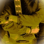 抱きギター