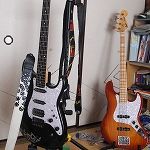 流離いギタリスト